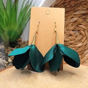 2/$10 green petal earrings